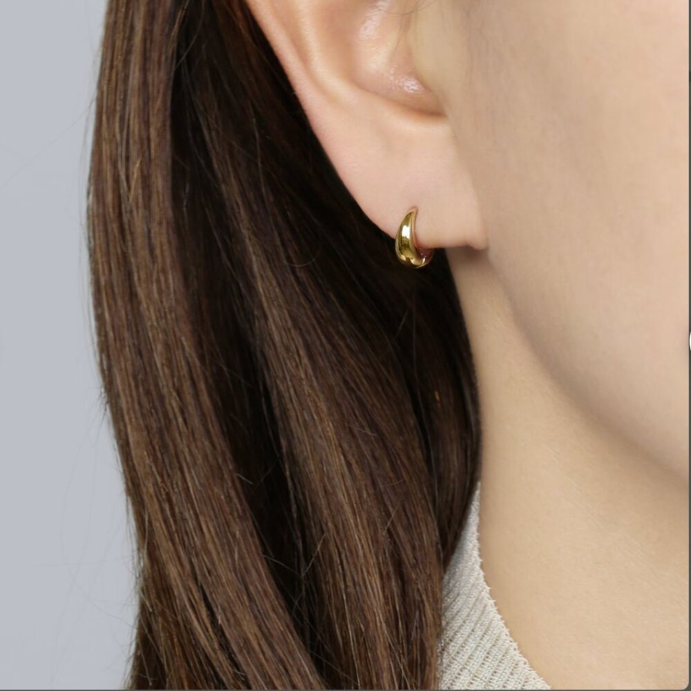 14k Solid Gold U Bold Teardrop Huggie Earrings